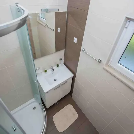 アパート Luxury Oasis マカルスカ