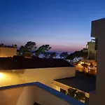 Luxury Oasis 마카르스카