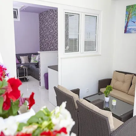 Luxury Oasis Макарска