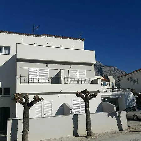 Luxury Oasis Apartman