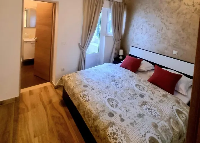 Luxury Oasis Apartment Makarska